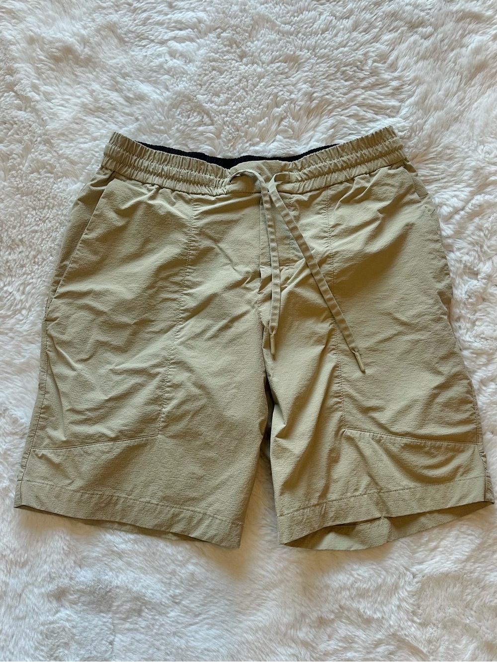 lululemon athletica athletic cargo shorts 7’ - Picture 5 of 5